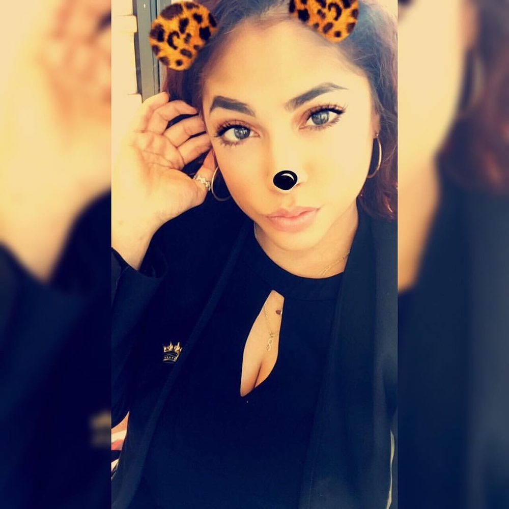Meet your Posher, Esther